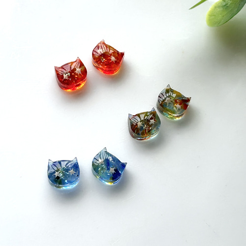 琉球ガラスと星砂の猫 ピアス(イヤリング) ピアス（スタッド・一粒