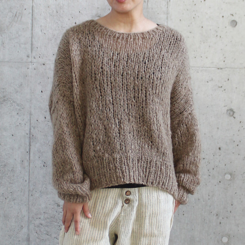◉軽ふわ手編みニット◉モヘアショートセーター サンドベージュ
