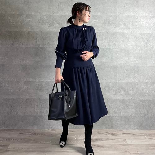 SALE□洗えて安心♡上品美ラインシルエット 膝下フレアワンピース【L