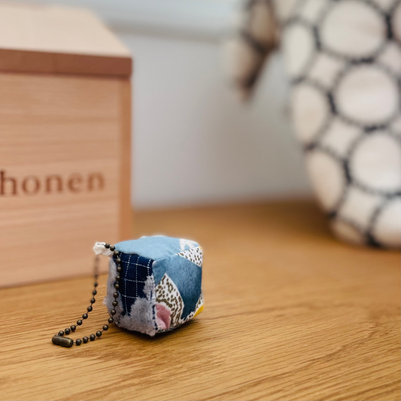 ☆現品限り☆⚮̈ミナペルホネン生地使用⚮̈ミニサイコロバッグチャーム