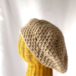 スタイルが決まるベレー帽　小顔効果　ウール　手編みレディース用帽子　ベージュ　M・大きめL 11枚目の画像