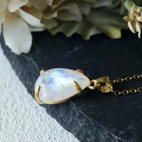再販x2 レインボームーンストーン ペンダントトップ 18kgp（ヘアライン