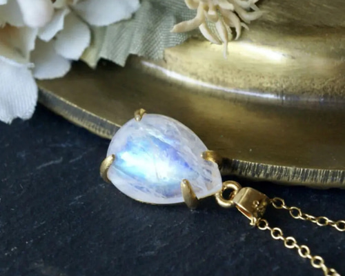 再販x2 レインボームーンストーン ペンダントトップ 18kgp（ヘアライン