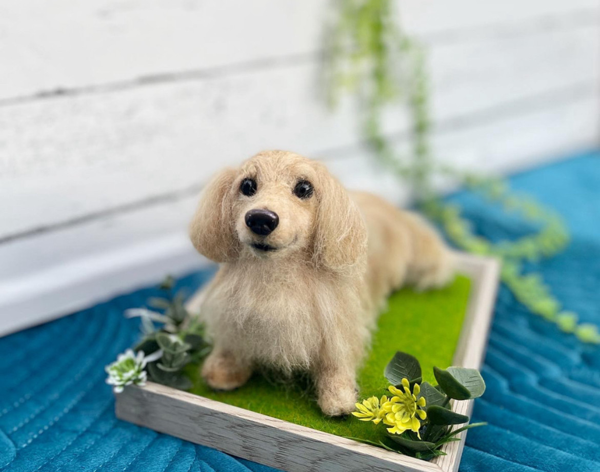 オーダー♡ずっとそばに♡羊毛フェルトダックス♡犬　結婚　記念品♡メモリアル　イニシャルネックレス付き