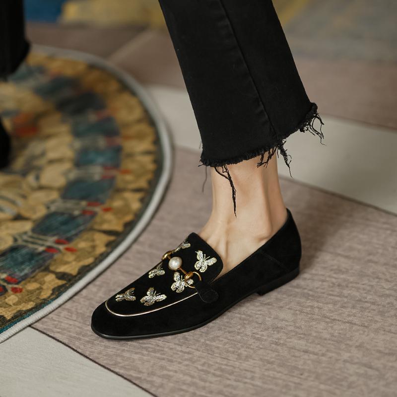 ★21秋冬新作★やぎスエード 蝶の刺繍 パンプスレディース　22－25サイズ 20-93