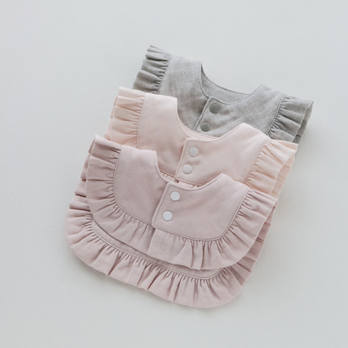 スクエア スタイ ୨୧ 刺繍 お名前入れ スタイ・よだれかけ baby's