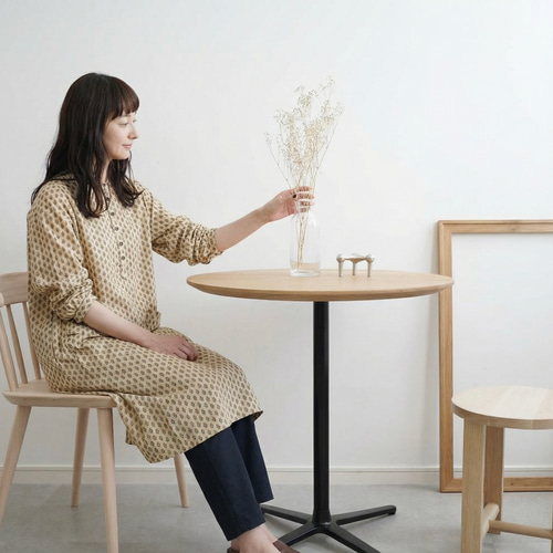 オーダー専用｜円形｜直径70cm｜高さ65cm｜ラウンドテーブル｜薄塗りモルタル オーダー専用｜円形｜直径70cm｜高さ65cm｜ラウンドテーブル｜薄