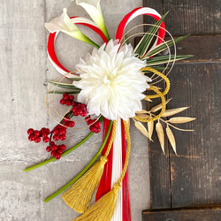 豪華な胡蝶蘭の咲き誇るしめ縄にスワッグ  しめ縄リース しめ飾り 正月飾り 玄関 豪華な胡蝶蘭の咲き誇るしめ縄にスワッグ しめ縄リース しめ飾り