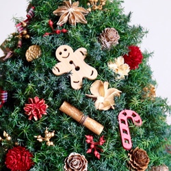 《毎年飾れる》飾りいっぱいの森の物語☆トナカイ走る木の実たっぷりクリスマスツリー／ブラウン花器 12枚目の画像