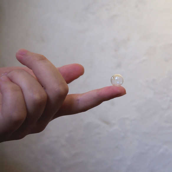 【2way】しゃぼん玉／ゴールド - ガラスドームのノンホールピアス｜P67 11枚目の画像