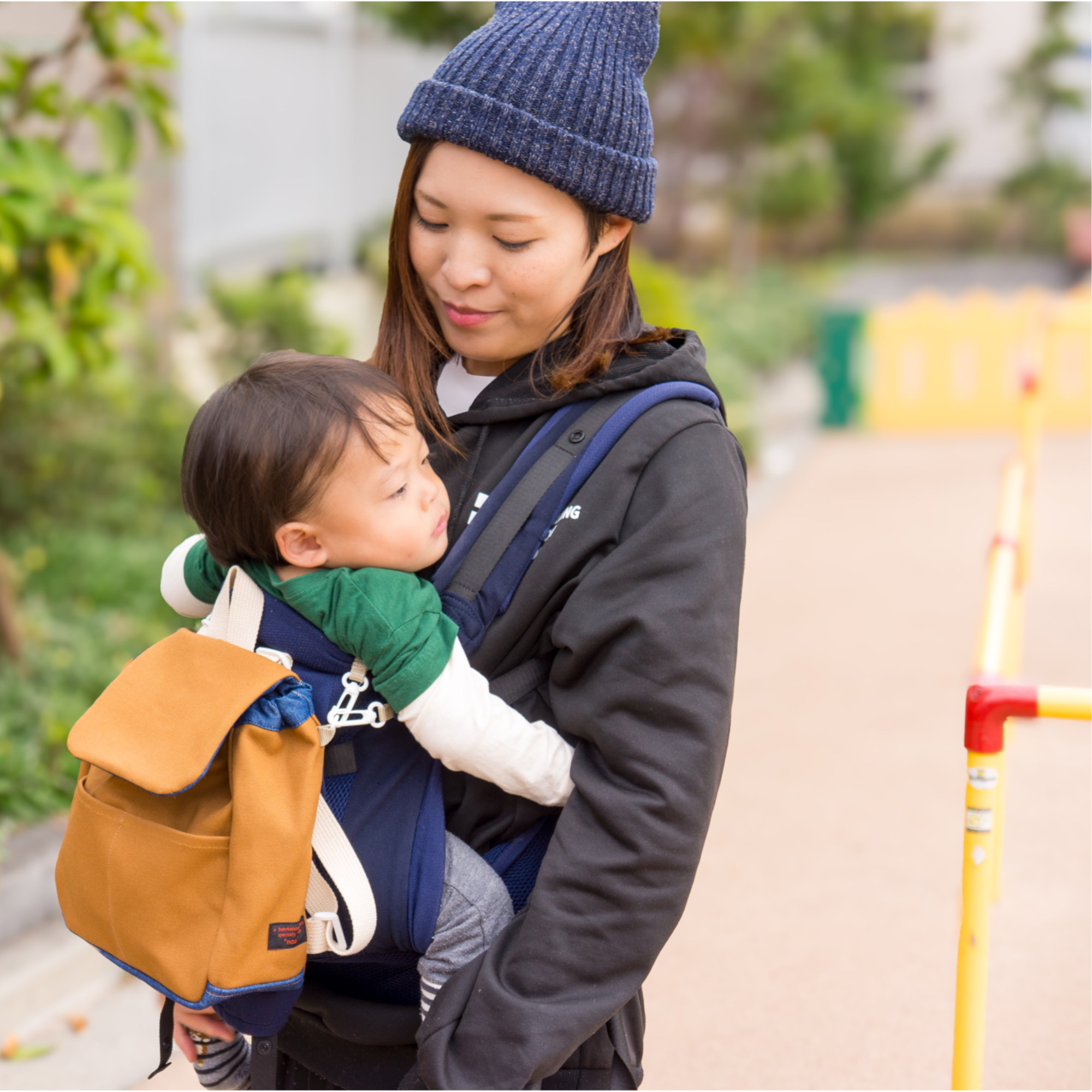 【まるみーさんへ】Burberry 子どもバッグ 赤 リュックと斜めがけ2way 使用感あり】BURBERRY バーバリー キッズ リュック レッド