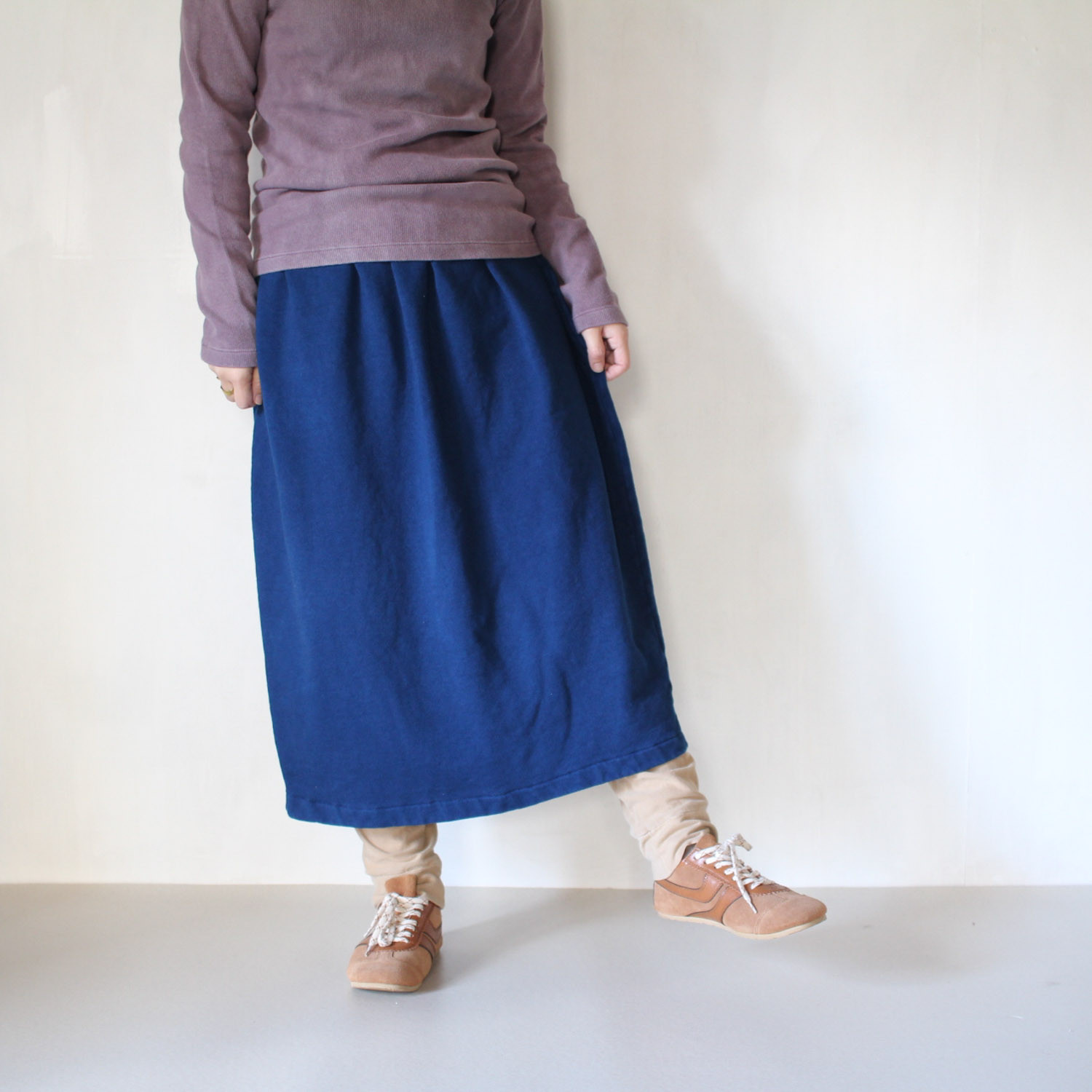 neGoto skirt（群青色／インド藍染め）