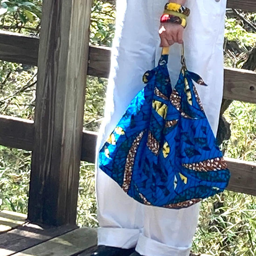 アフリカ生地あずまバック2way使用