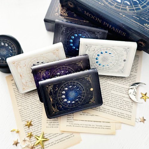 小さな魔法の本のような名刺入れ 月の満ち欠け・12星座 / 星 宇宙
