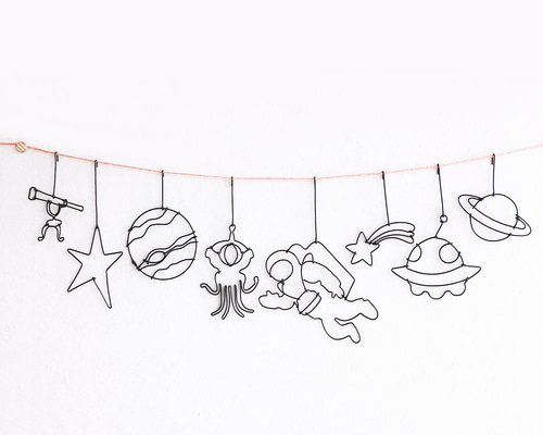 ワイヤーガーランド 宇宙飛行士 その他アート Belle noir 通販｜Creema  