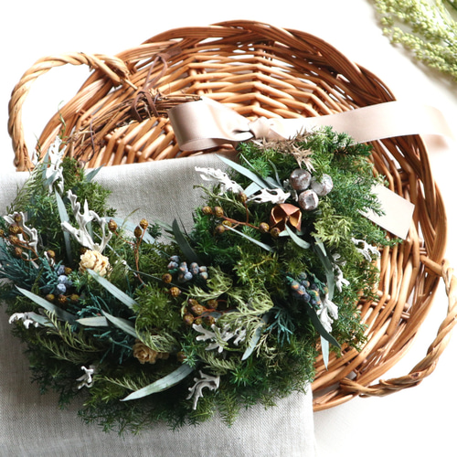 森のクリスマスリース リース viento 通販 12687644｜Creema(クリーマ)