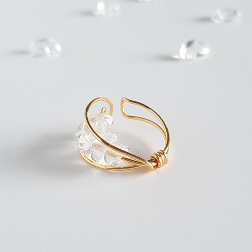 天然石 クリスタル の シンプルなワイヤー イヤーカフ 片耳用 クォーツ