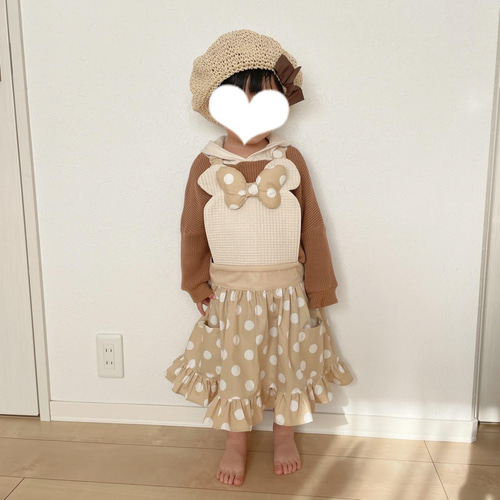 ドット柄フリルたっぷりエプロンドレス♡サイズS,M,L(80〜160 ドット柄フリルたっぷりエプロンドレス♡サイズS,M,L(80〜160