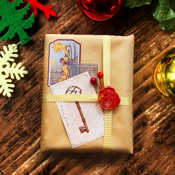 原画　クリスマスの小さい日本画　キャンドルとコマドリ 18枚目の画像