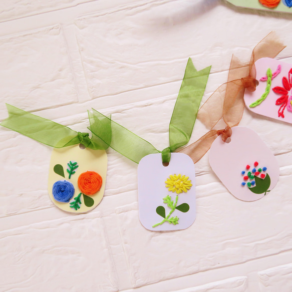 【動画キット】 ４つの紙刺繍基本ステッチが学べる ギフトタグ しおり 製作キット バースデーカード 花 ボタニカル 5枚目の画像