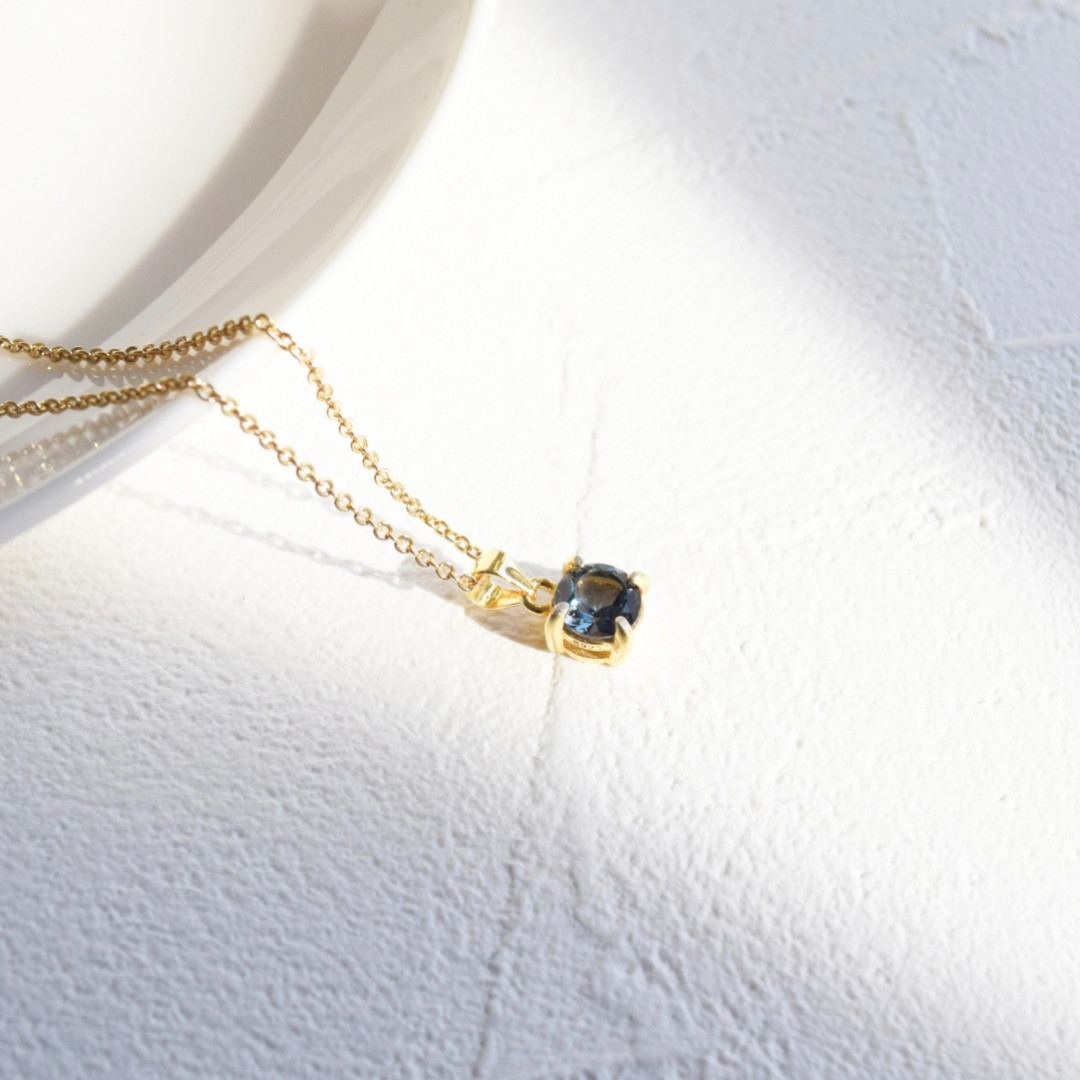 【再販】『希望』ロンドンブルートパーズネックレス◇6mm約0.9カラット◇金属アレルギー対応◇11月誕生石◇青◇天然石