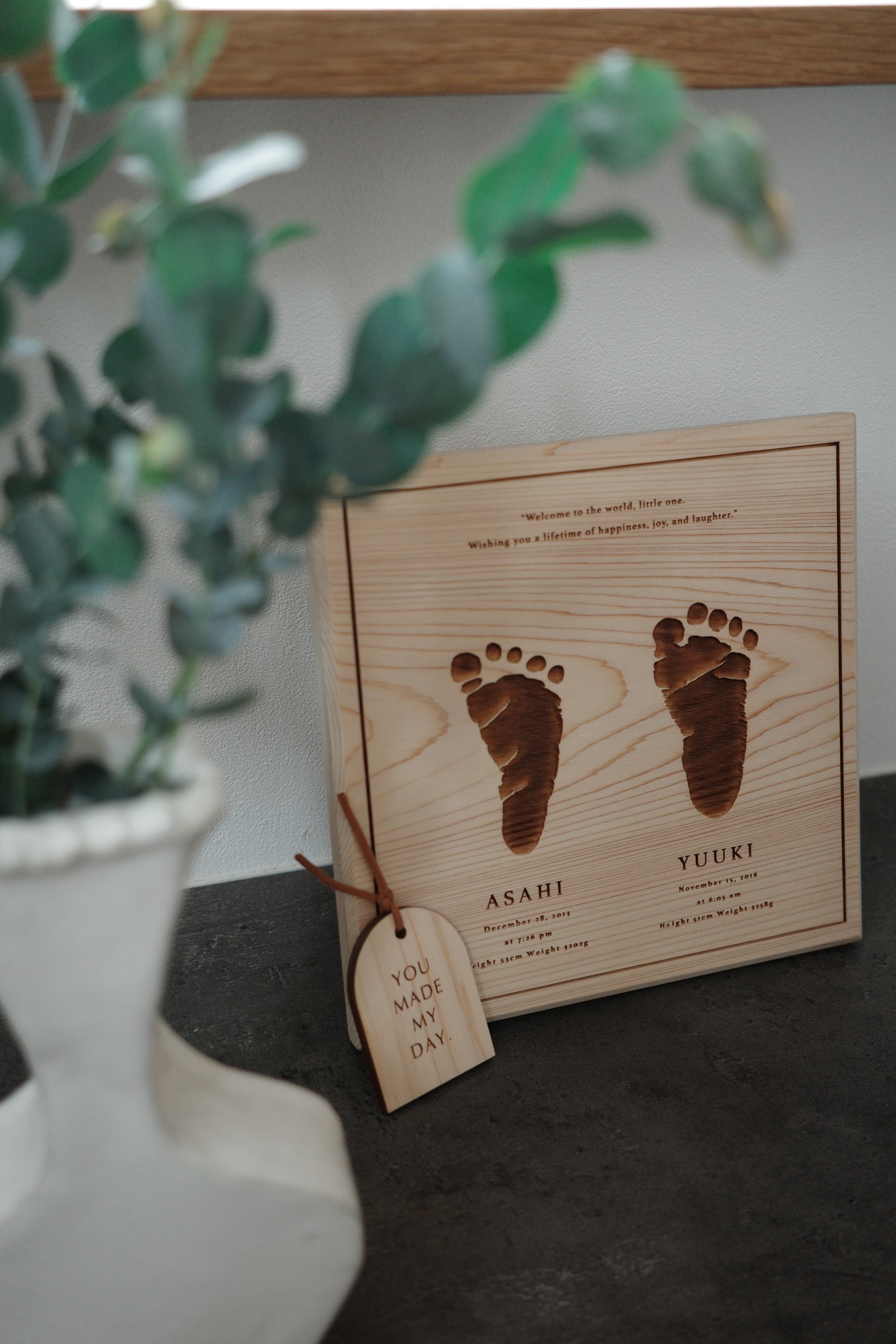 -Two-手形・足形【木製ひのき】バースボード 命名書 出産祝い ニューボーン ネームボード インテリア 赤ちゃん 子供