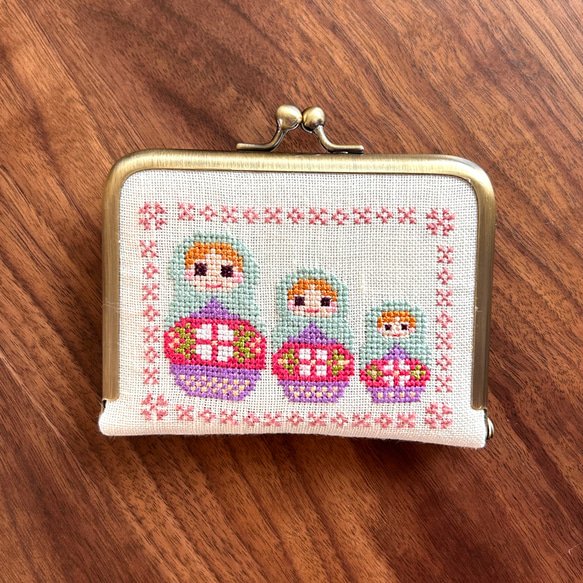 がま口　ソーイングセット　ニードルブック　刺繍　マトリョーシカ　ペパーミント 1枚目の画像