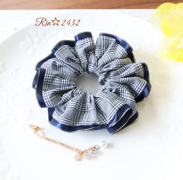 グレンチェック】エレガント＆軽やかなサテンリボン付きのシュシュ