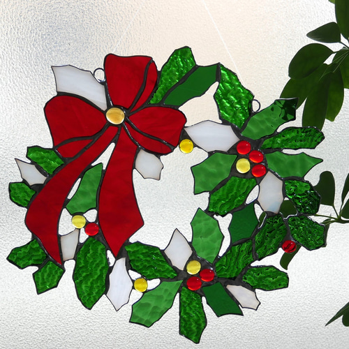 ✴︎:.｡光の魔法を纏うステンドグラスのクリスマスリース