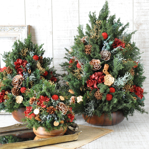 定番人気✽早割クリスマス2025✽シックなクリスマスに✽木の実たっぷり