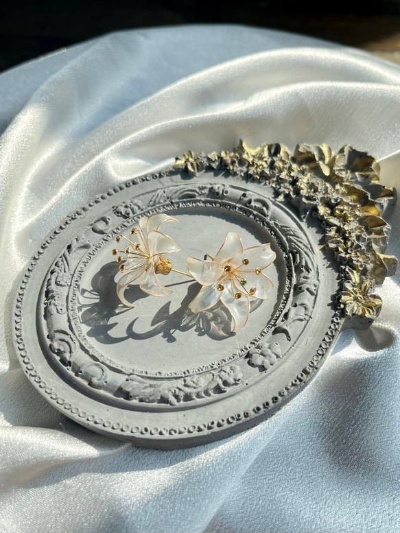 百合の花のピアス/イヤリング カサブランカ リリー ディップ