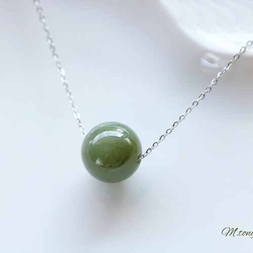天然石本翡翠「 大粒。一粒。」22 ct シック&シンプル ネックレス