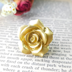 メタルゴールドのアンティークローズゴム〜 ヘアゴム バラ ばら 千日紅