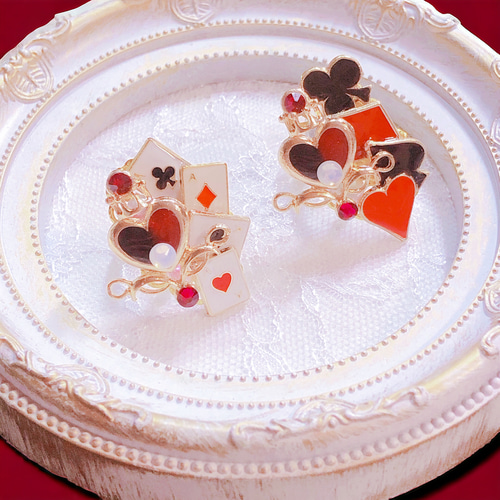 再販11】不思議の国のアリス ハートの女王のフリーリング ピアス