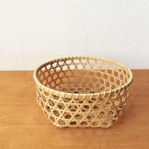 受注制作】六つ目編みかご 中型 フリーボックス・小物入れ タケアミ