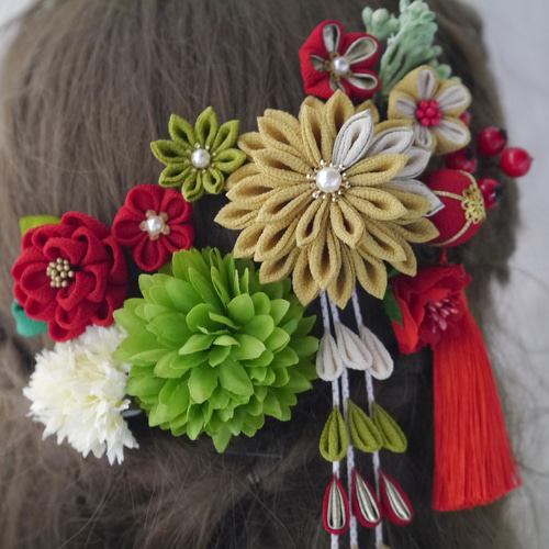 *ami*さま専用 七五三髪飾りセット 赤色×白色 7-26 楽天市場】【Prices down2】【七五三 髪飾り】 7歳 七歳 七五三 勝山