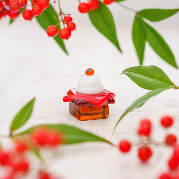 鏡餅と三宝、台座ガラス細工ミニチュア