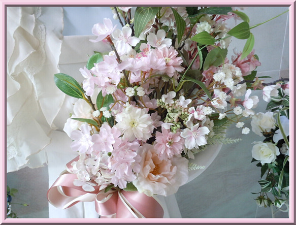 ◆桜さくら&ローズのクラッチブーケ＊アームブーケ◆ウエディングブーケ 前撮り スワッグ 壁掛に ピンク アートフラワー 4枚目の画像