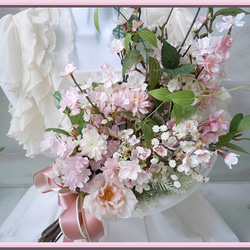 ◆桜さくら&ローズのクラッチブーケ＊アームブーケ◆ウエディングブーケ 前撮り スワッグ 壁掛に ピンク アートフラワー 2枚目の画像