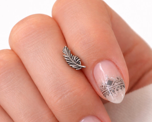 アンティークフェザー 羽根 ボディピアス 14G 16G 18G シルバー 軟骨