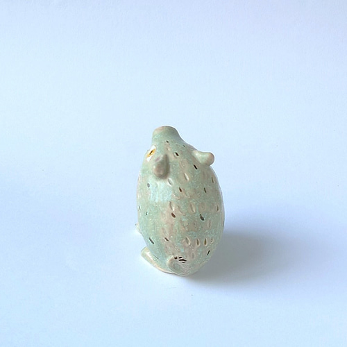 イノシシ型香合　干支香合　レア　希少　香を収納する蓋付きの小さな容器　陶器製？ イノシシ型香合 干支香合 レア 希少 香を収納する蓋付きの小さな容器