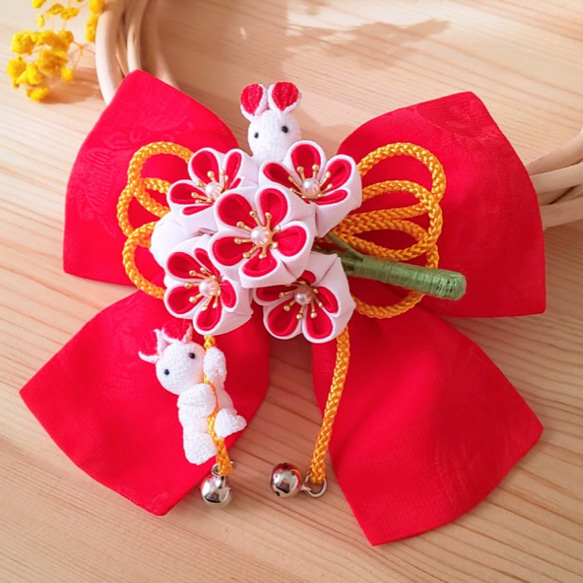 七五三3歳 着物髪飾り リボン赤 つまみ細工 子供用 ❀うさぎが遊ぶ
