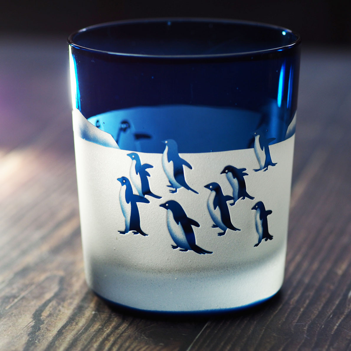 ロックグラス「ペンギンの平日」