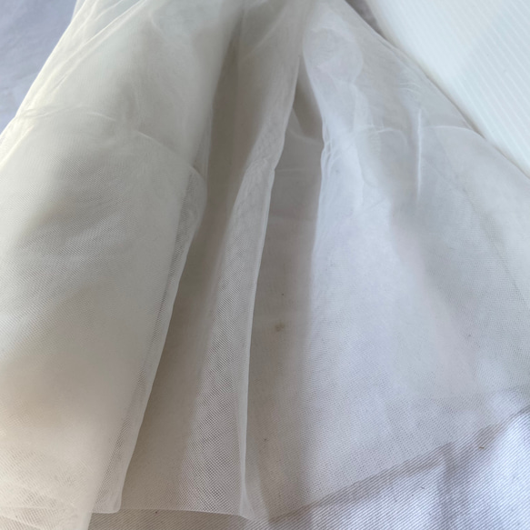【幅広150cm】ソフトチュール生地 オフホワイト｜なめらかでやわらかなチュール／ウェディング・背景布・衣装づくり 2枚目の画像