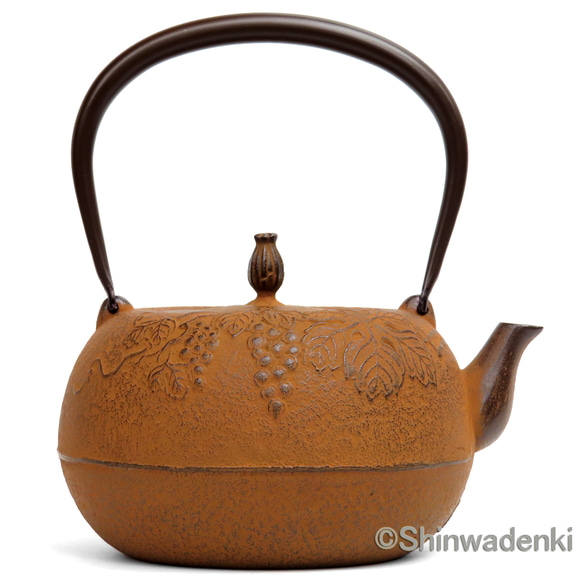 お取り寄せ】南部鉄器 鉄瓶 姥口葡萄 錆色 鉄蓋 1.8L 内面素焼き・酸化