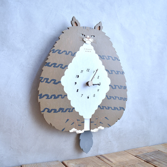 ノルウェージャン・フォレスト・キャット＊ビッグサイズの時計 木製 振り子時計 掛け時計 3枚目の画像