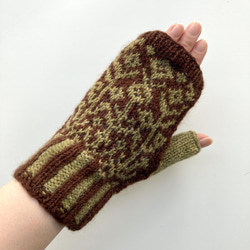【アルパカ&メリノウール】北欧テイスト　草花模様の指なし手編みミトン　4色展開 14枚目の画像