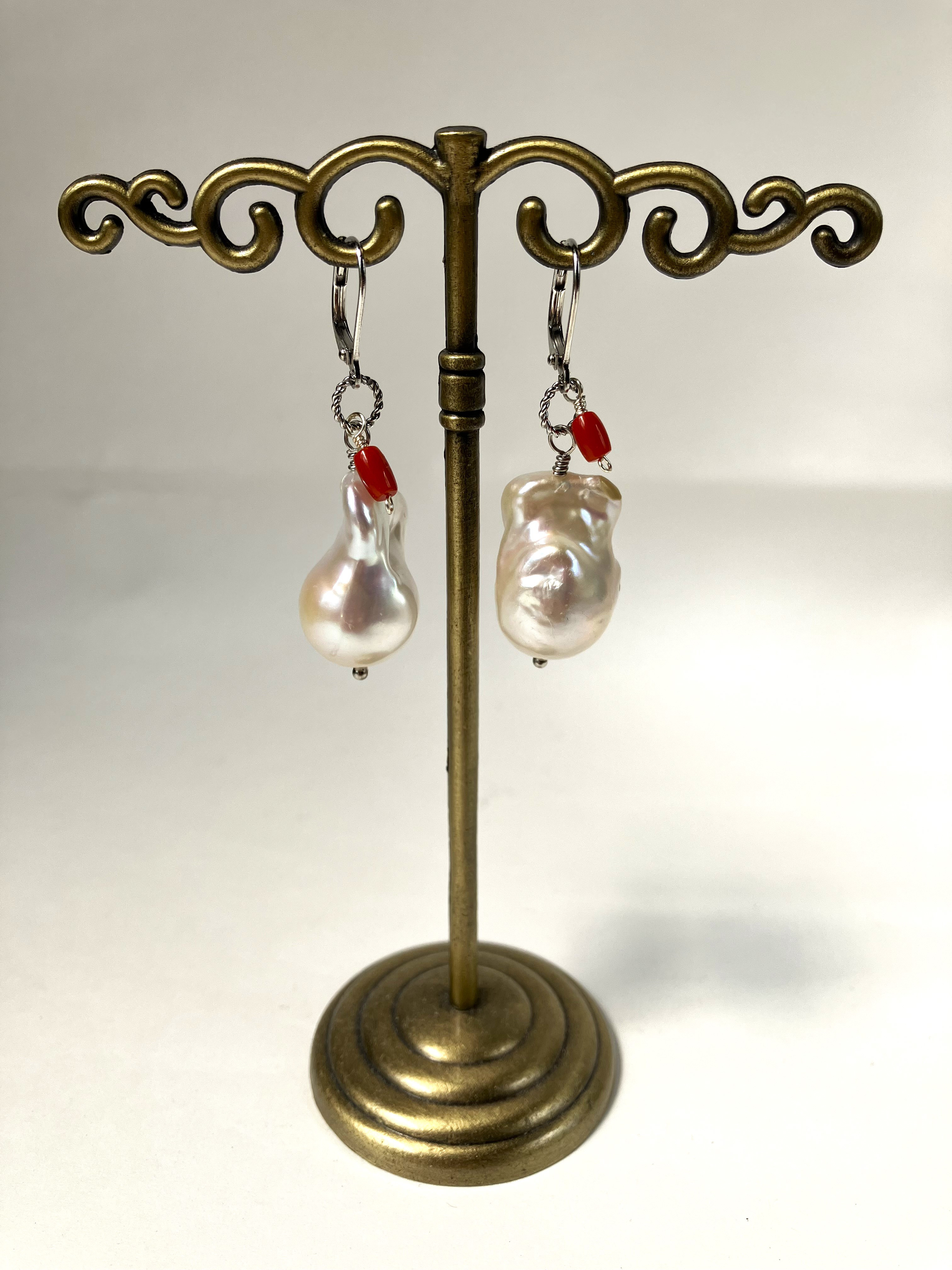 再販　オイスターパールのピアス(シルバー）