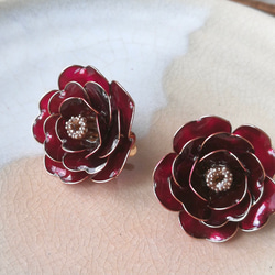 Tsubaki blossom ( Camillia Japonica ) --  pierced earring 第6張的照片