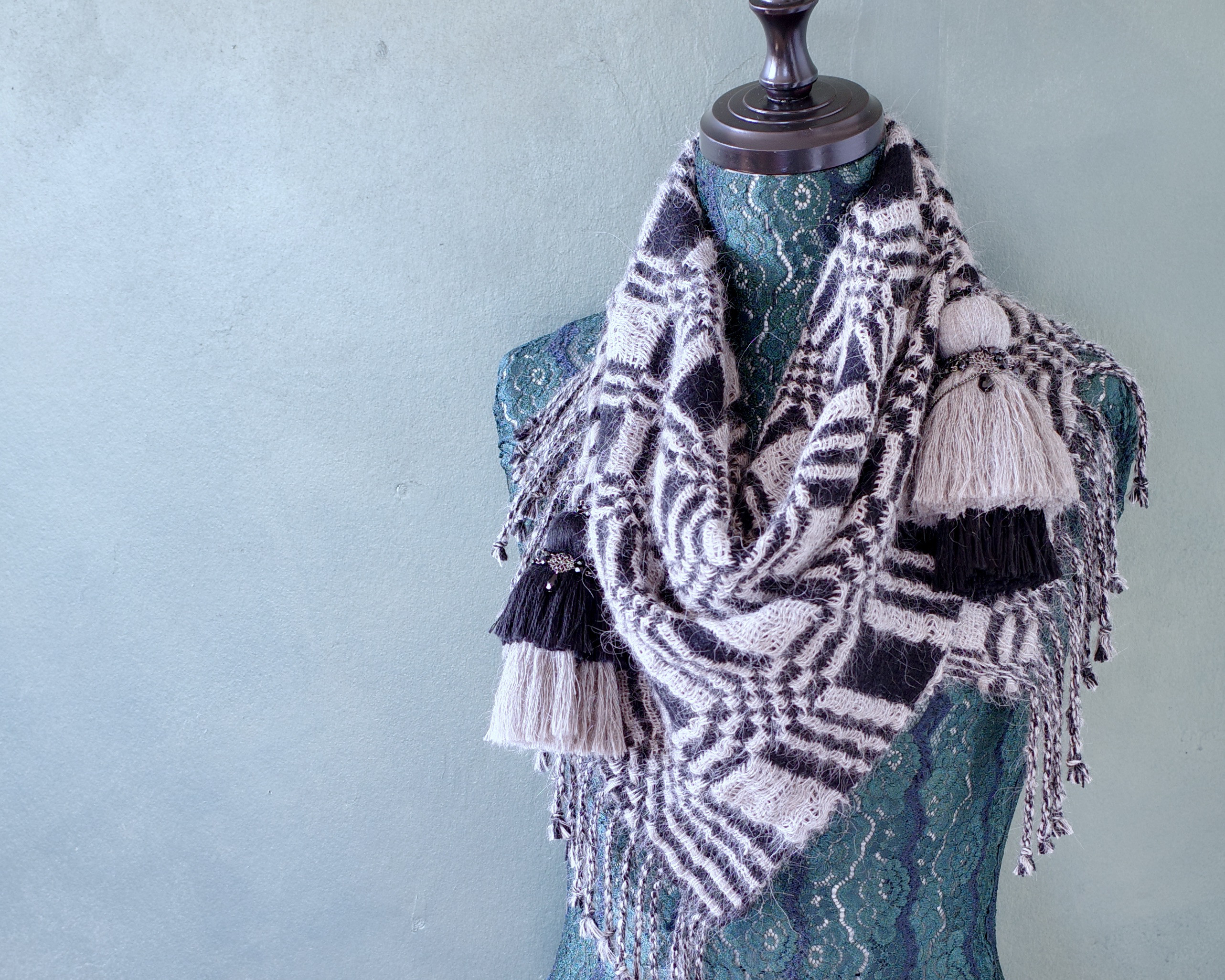 手織り 二重織 タッセル チェック モノトーン Handwoven  NMMS21110